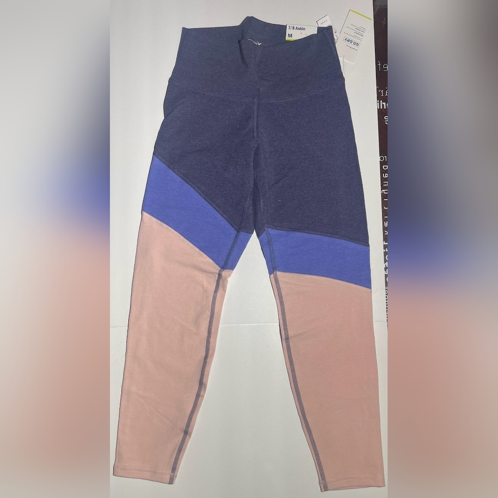 NWT Old Navy Womens Go Dry High Rise Activewear Leggings Medium 7/8 Ankle Length